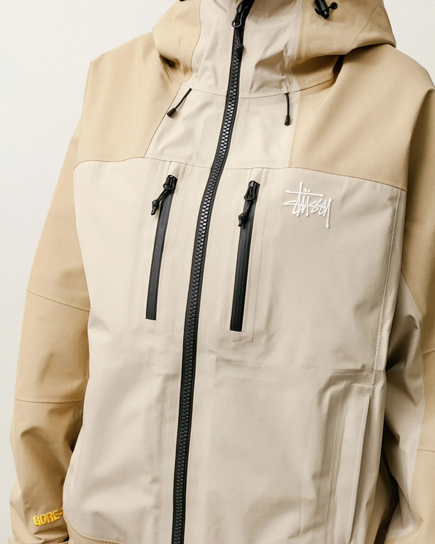 STUSSY GORE-TEX® GUIDE SHELL